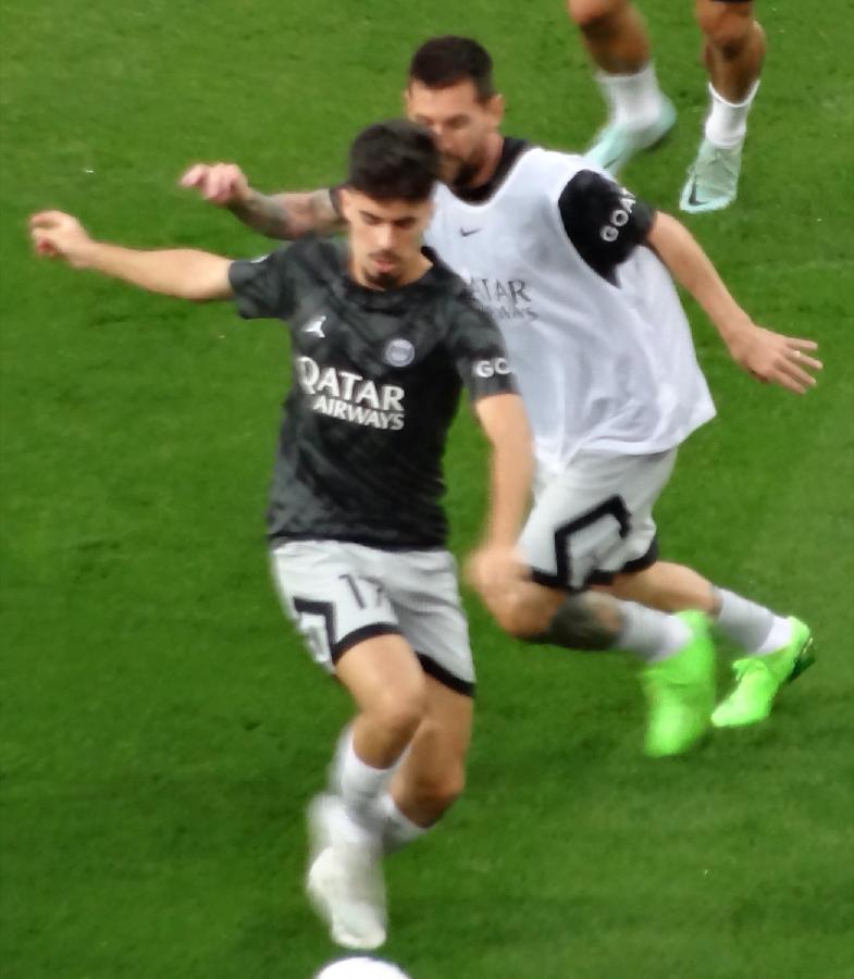 维蒂尼亚技术解析：压迫中的舞者如何统治中场